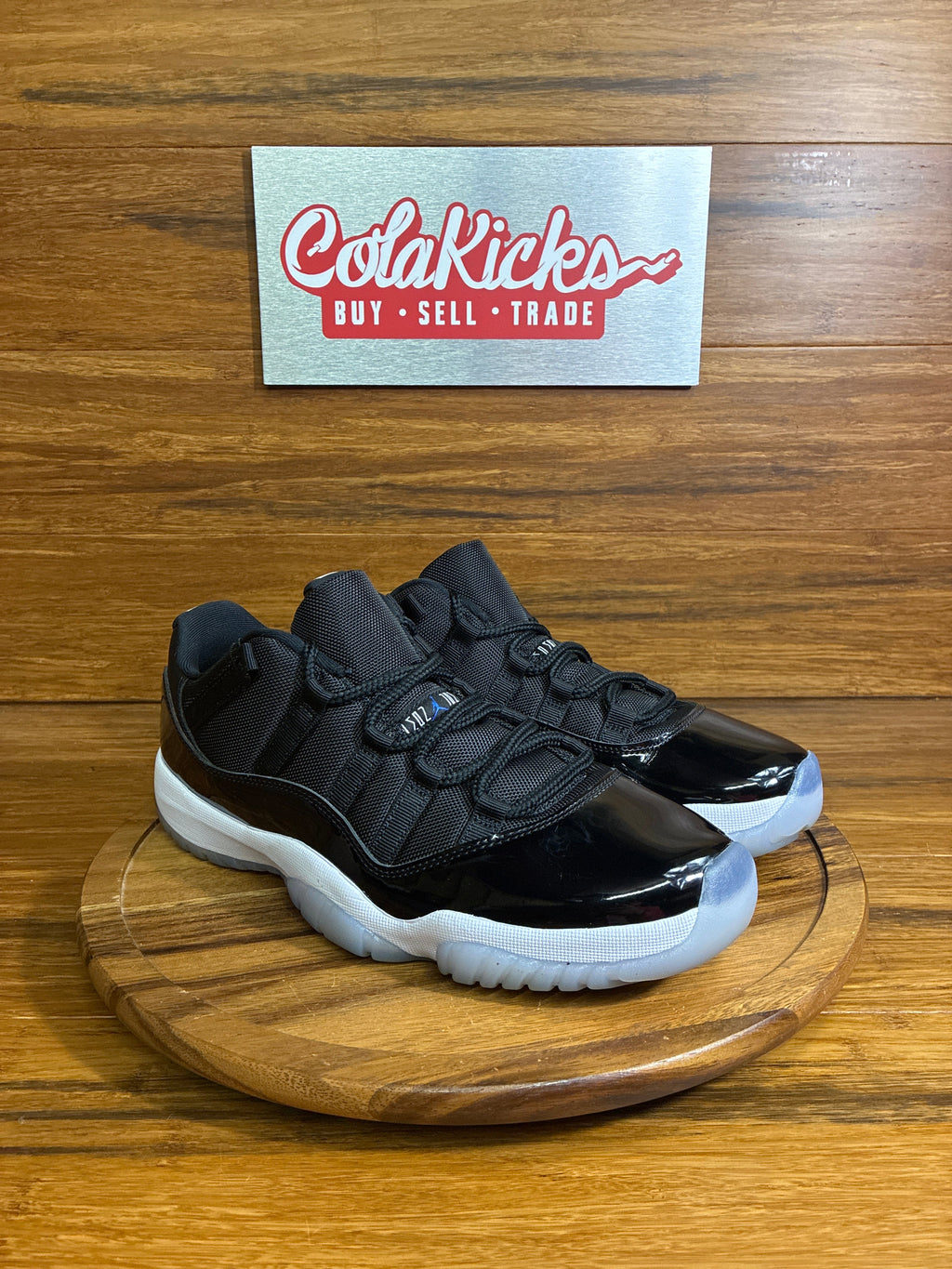 Jordan 11 Retro Low Space Jam