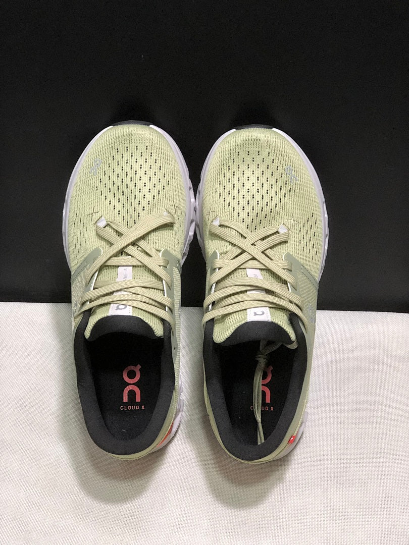 On Cloud X 4 Sneakers in Sage Green