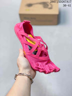 Vibram Women’s Five-Toe Training Shoes Pink White Black 07JXD267A17