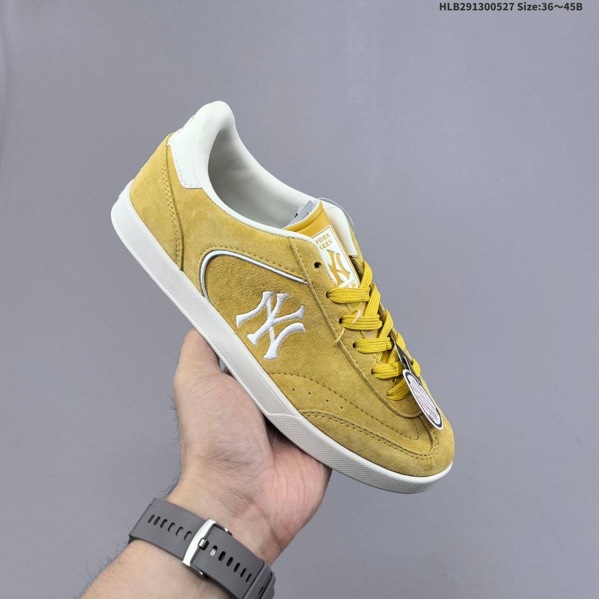 MLB Clubbie SD Low-Top Sneakers in Suede