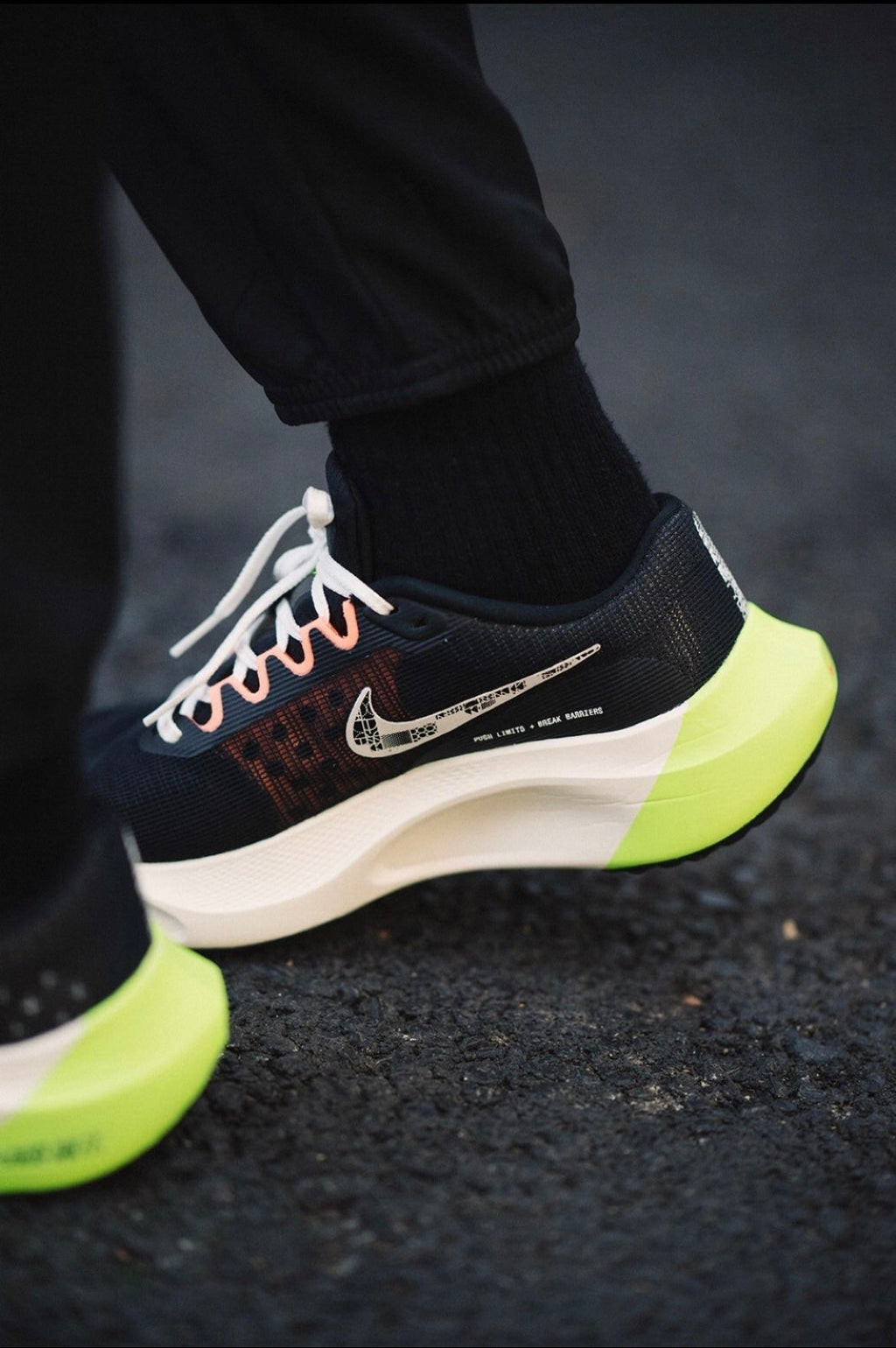 Nike Zoom Fly 5 Running Shoes Black Volt FB1847-011
