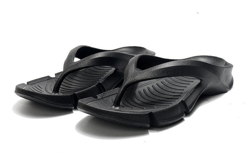 Balenciaga B0 Thong Sandals