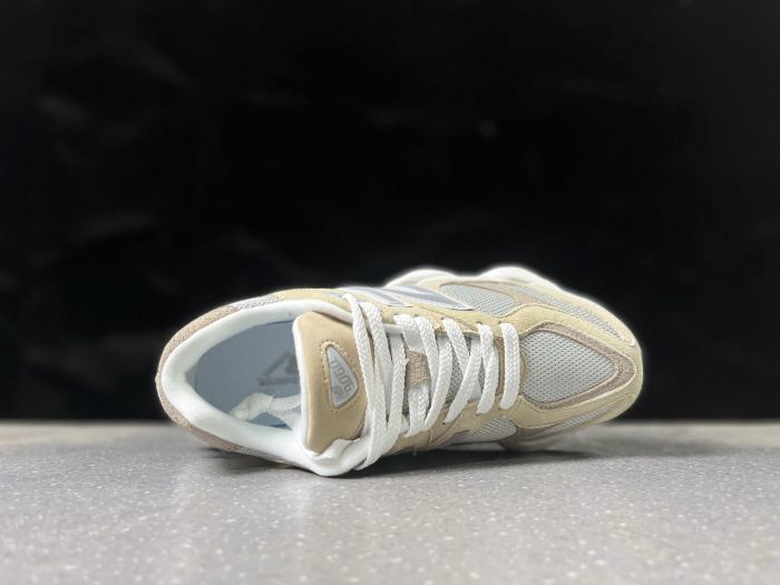 New Balance 9060 U9060LBD Beige Sneakers