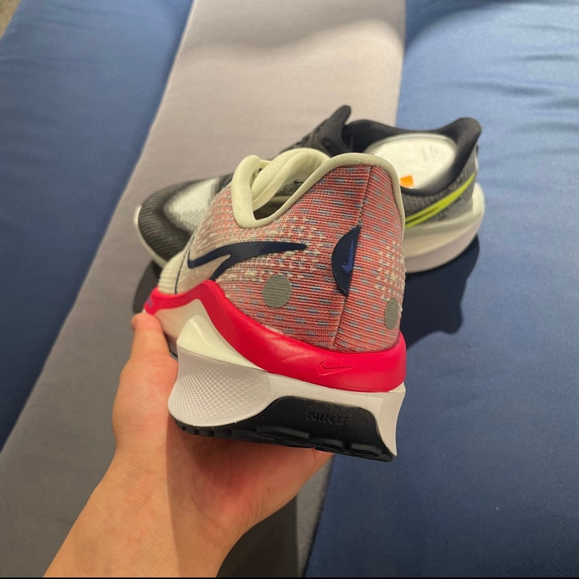 Nike Air Zoom Vomero 17 Running Shoes FB1309-003