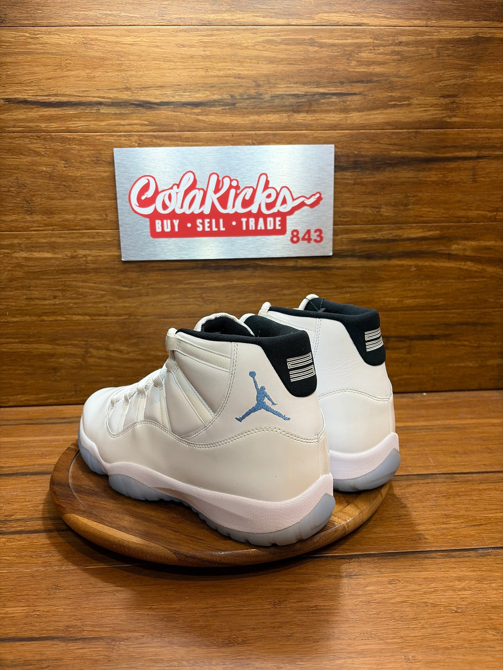 Jordan 11 Retro Legend Blue (2024)