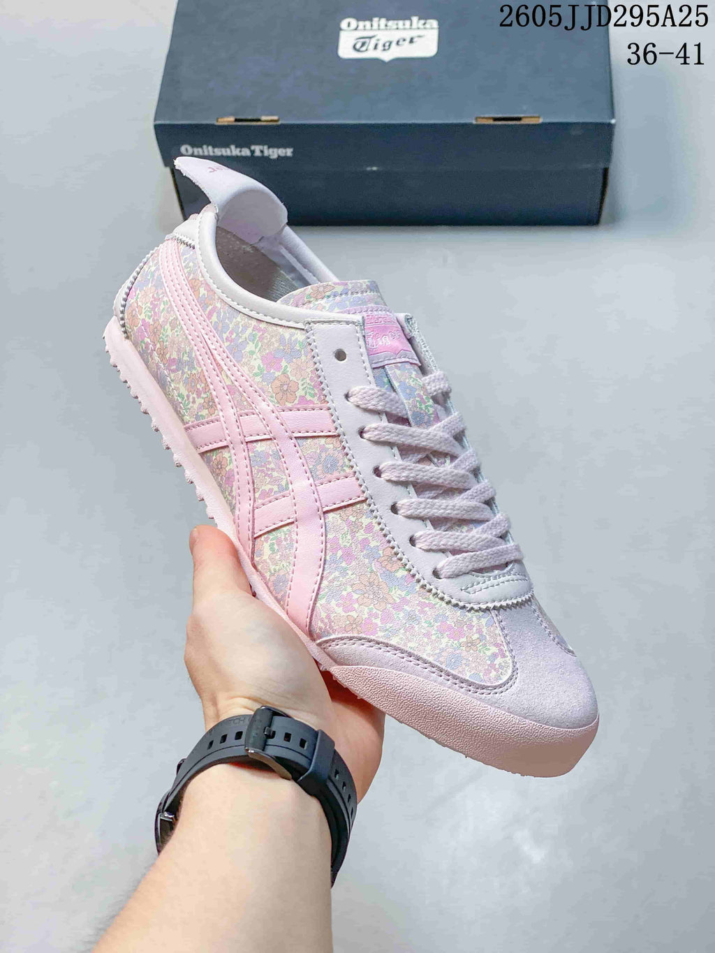 Onitsuka Tiger Floral Low-Top Sneakers Pink JD295A25