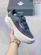 Descente D.F. Wire 3.0 Sneakers in White and Black