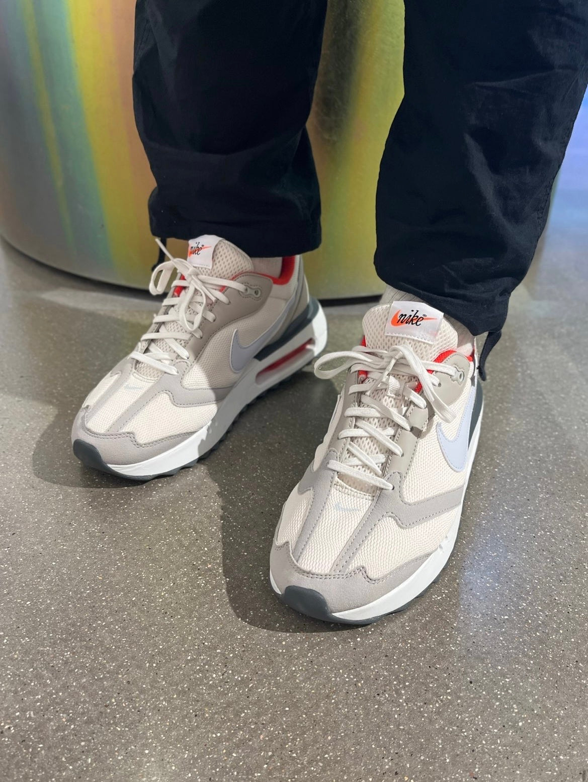 Nike Air Max Dawn Sneakers Grey White Red DQ3991-003