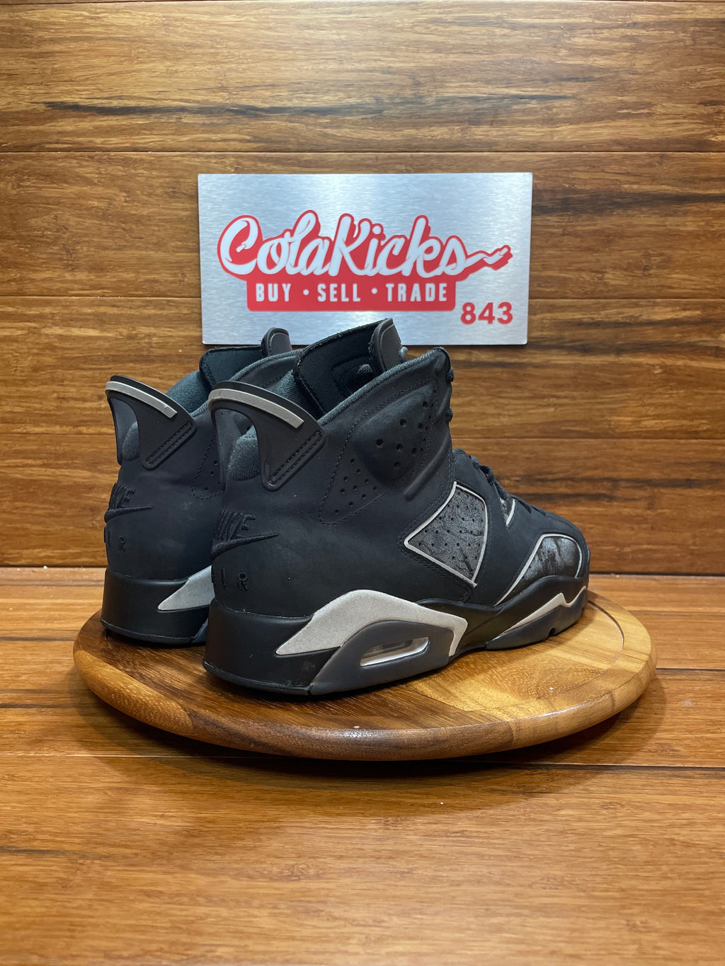 Jordan 6 Retro Cap and Gown