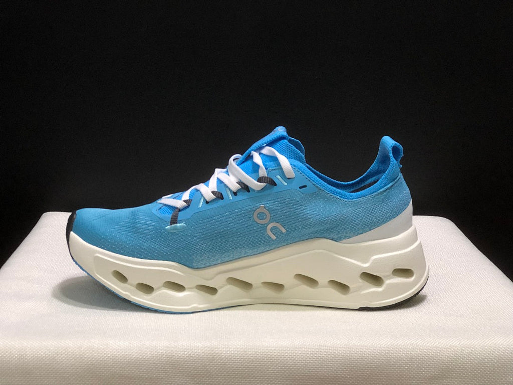On Cloudsurfer Max Running Shoes, Sky Blue