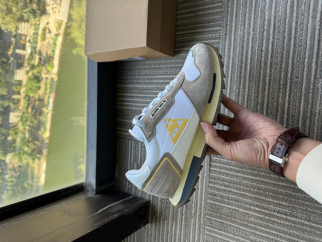 Le Coq Sportif AN-24 Sneakers in Cream and Yellow