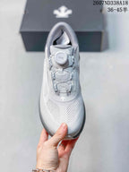 DESCENTE D F WIRE 3.0 White Gray Running Sneakers