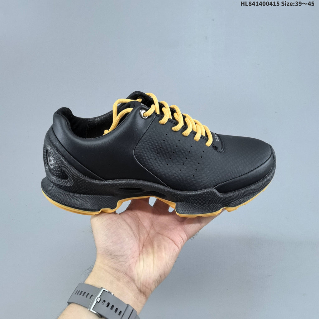 ECCO Men's Black Casual Sneakers with Lace-Up Design