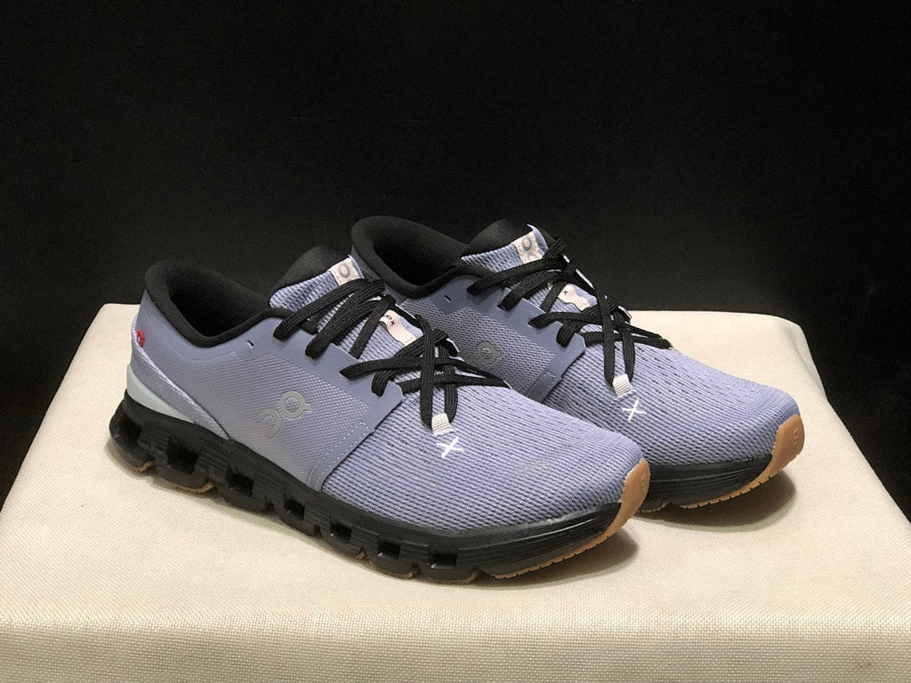 On Cloud X 4 Sneakers in Feather Black