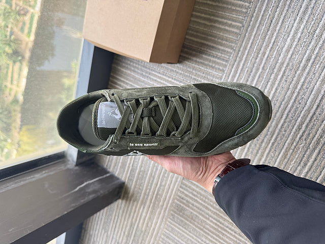 Le Coq Sportif AN-25 Sneakers in Olive Green and Red