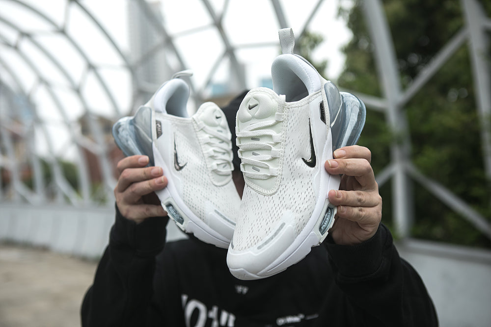 Nike Air Max 270 White and Black Sneakers IO9883-104