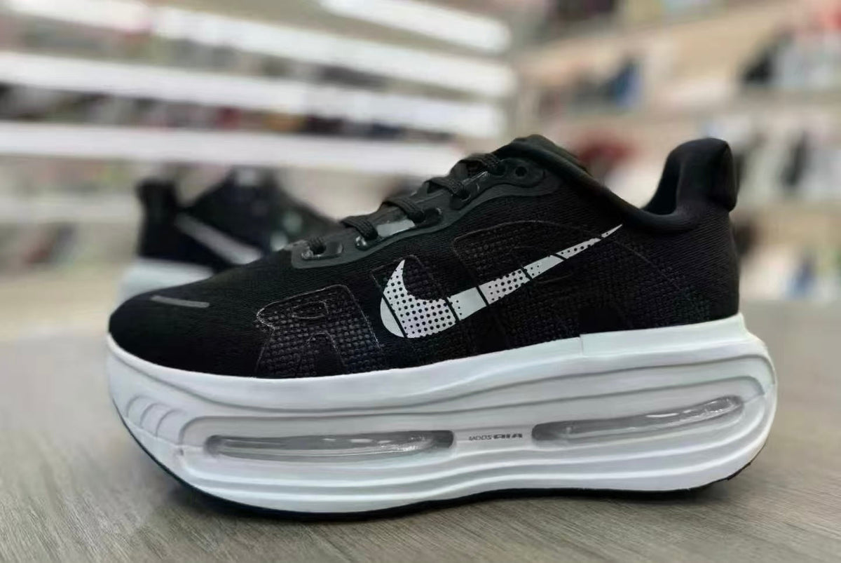 Nike HQ2050-302 Black and White Sneakers