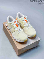 On Cloud X 4 Low-Top Sneakers