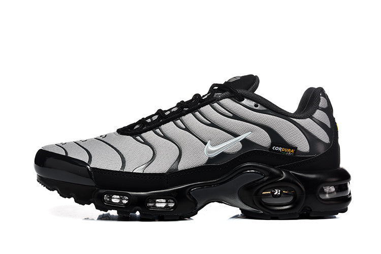 Nike Air Max Plus Grey and Black Sneakers 8909-643