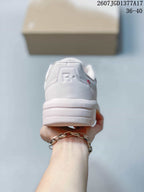 On THE Roger Clubhouse Sneakers White/Pink 2607 JGD1377A17