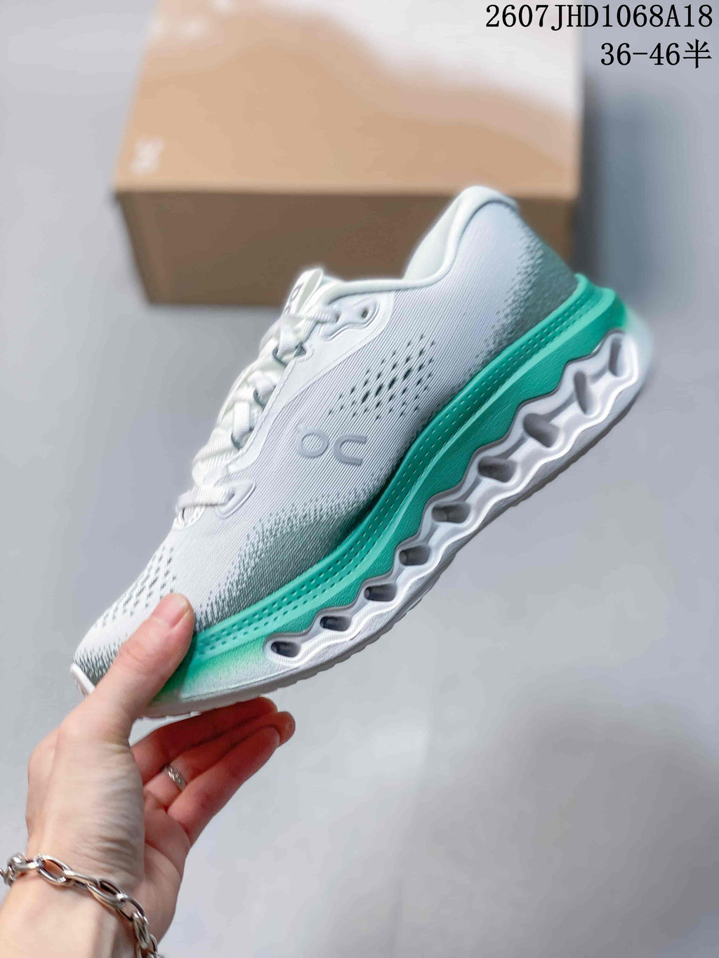 On Cloudsurfer 3 White Green Running Sneakers 2607JHD1068A18