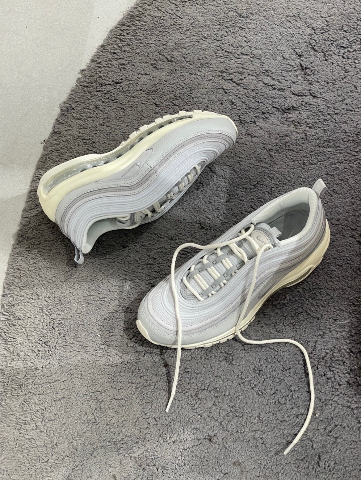 Nike Air Max 97 Sneakers in Grey DZ2629-001