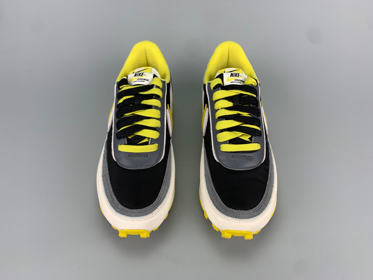 Nike x sacai LDV Waffle Sneakers DJ4877-001