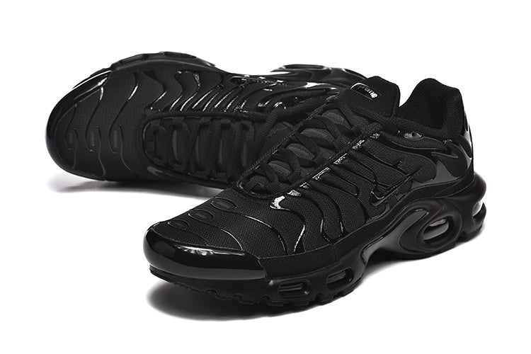Nike Air Max Plus All Black Sneakers