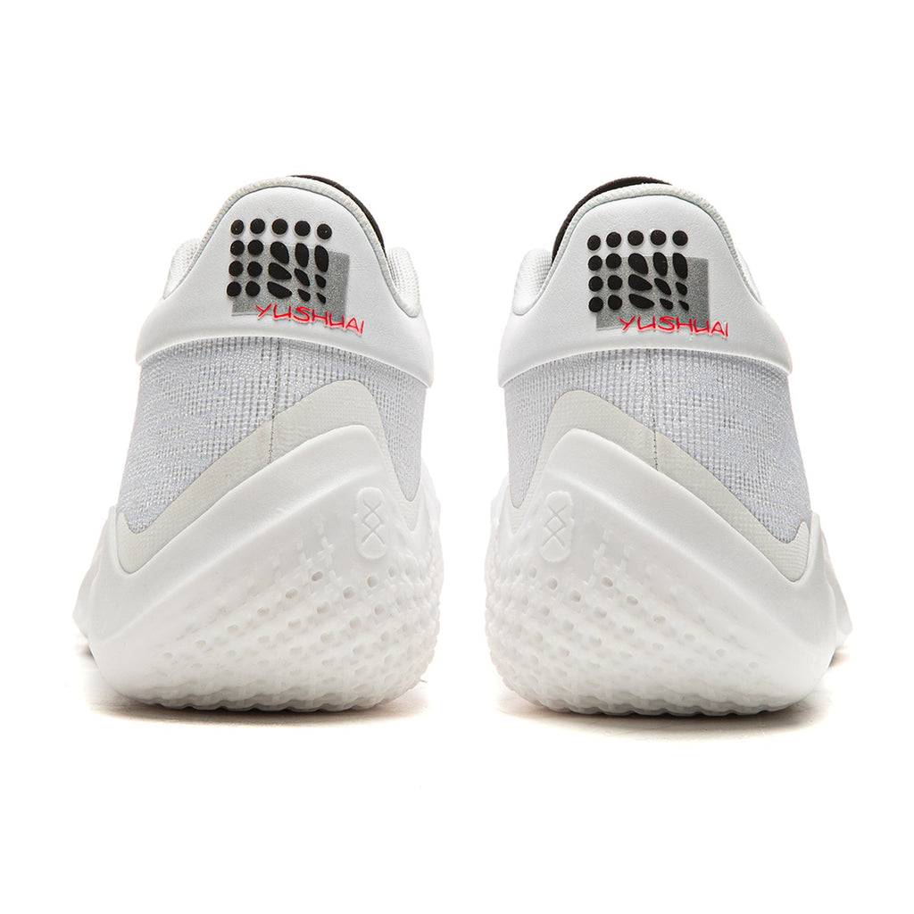 LiNing Yushuai 20 'White Hoofed Horse'