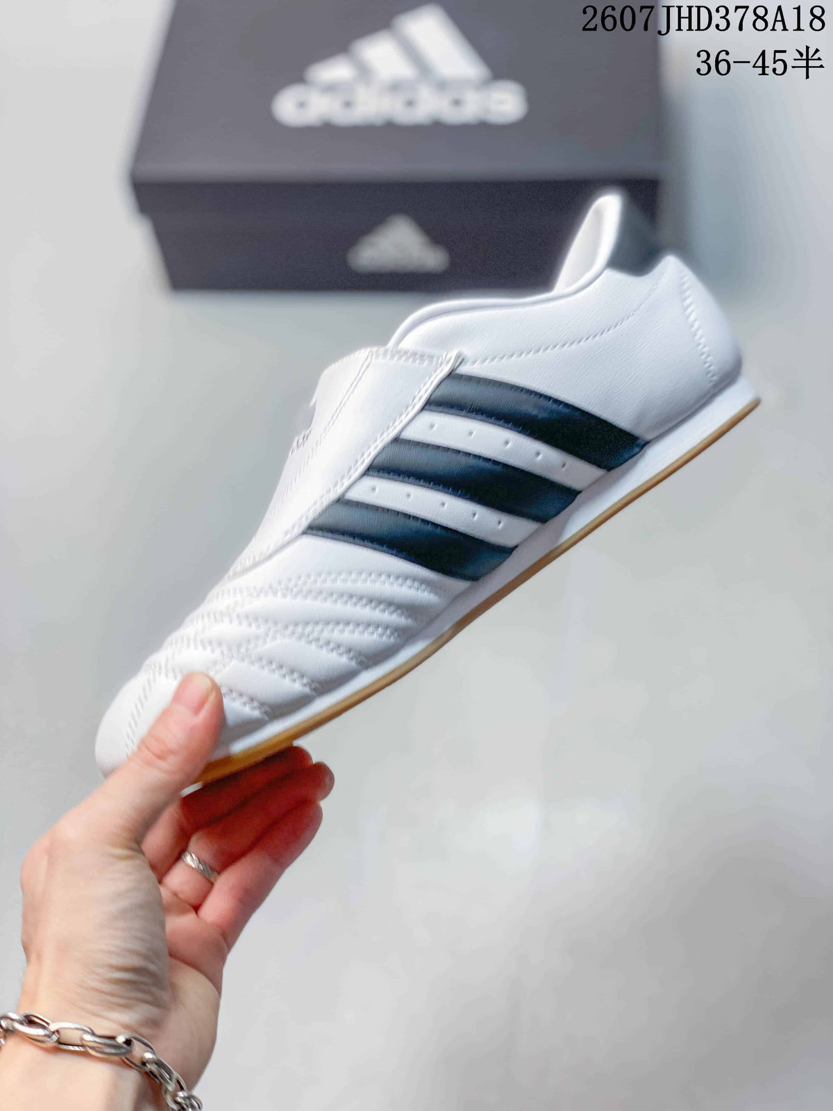 adidas Taekwondo SMIL-LS Low-Top Sneakers White Navy
