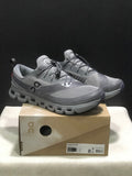 On Cloud X Z5 Sneakers in Gray