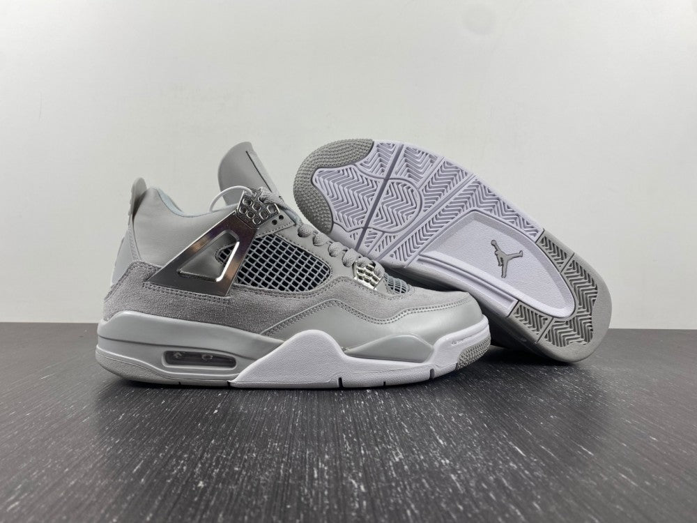 Jordan Air Jordan 4 WMNS Frozen Moments Silver Sneakers AQ9129-001