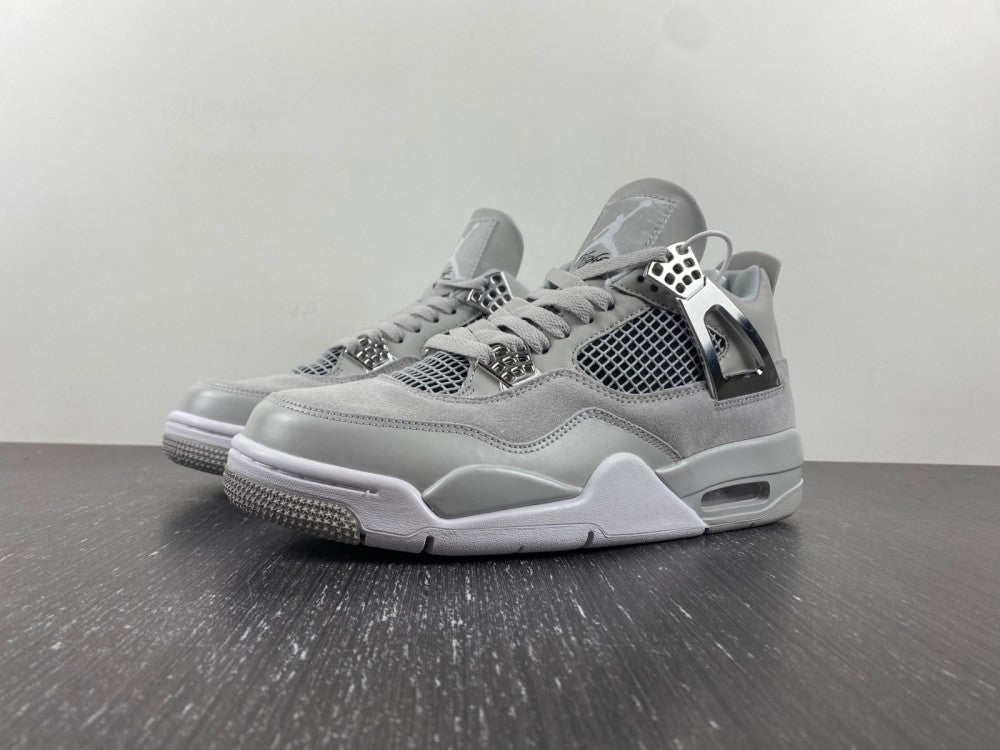 Jordan Air Jordan 4 WMNS Frozen Moments Silver Sneakers AQ9129-001