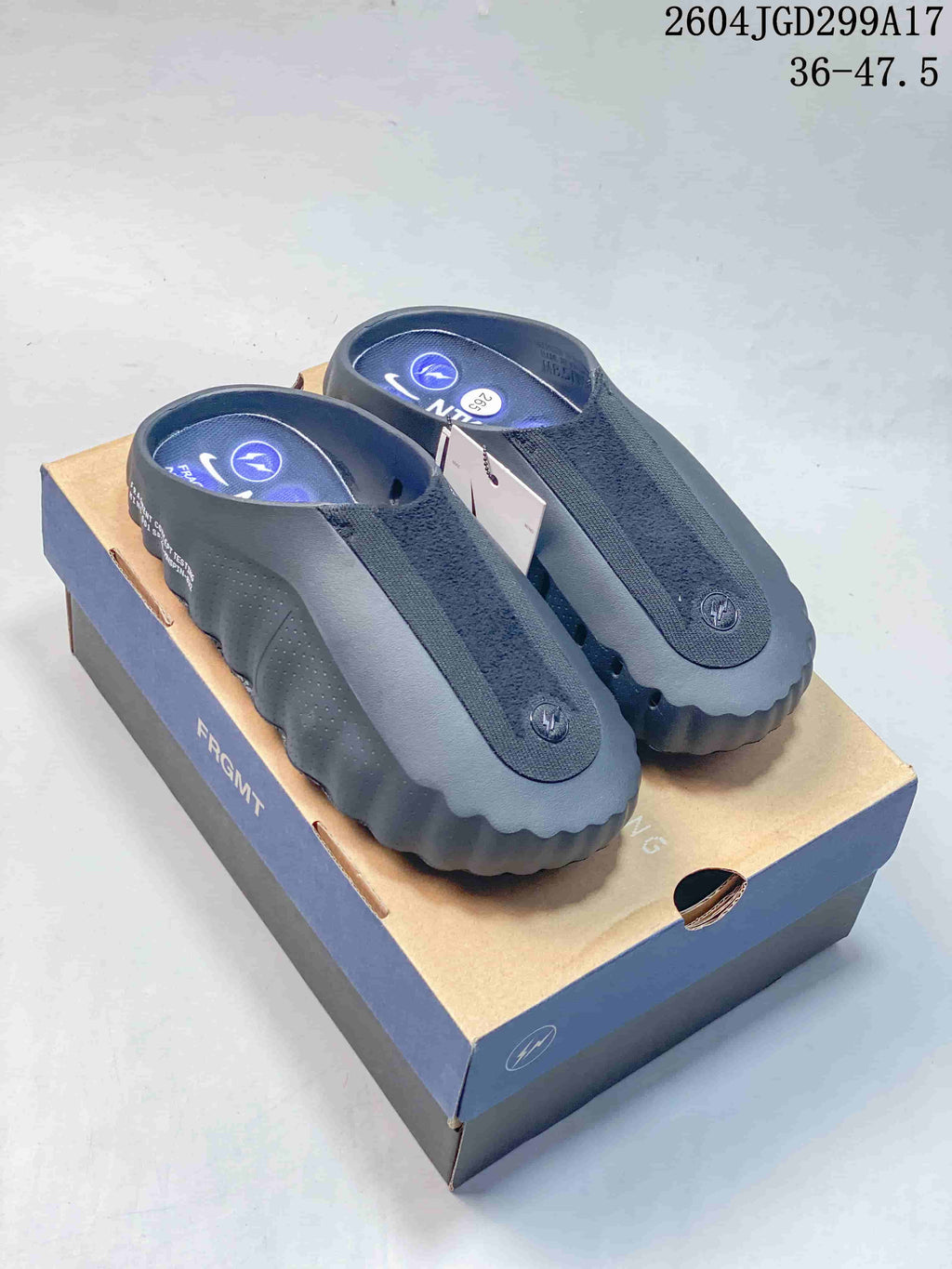 Nike Mind 001 Recovery Slide Black Gray