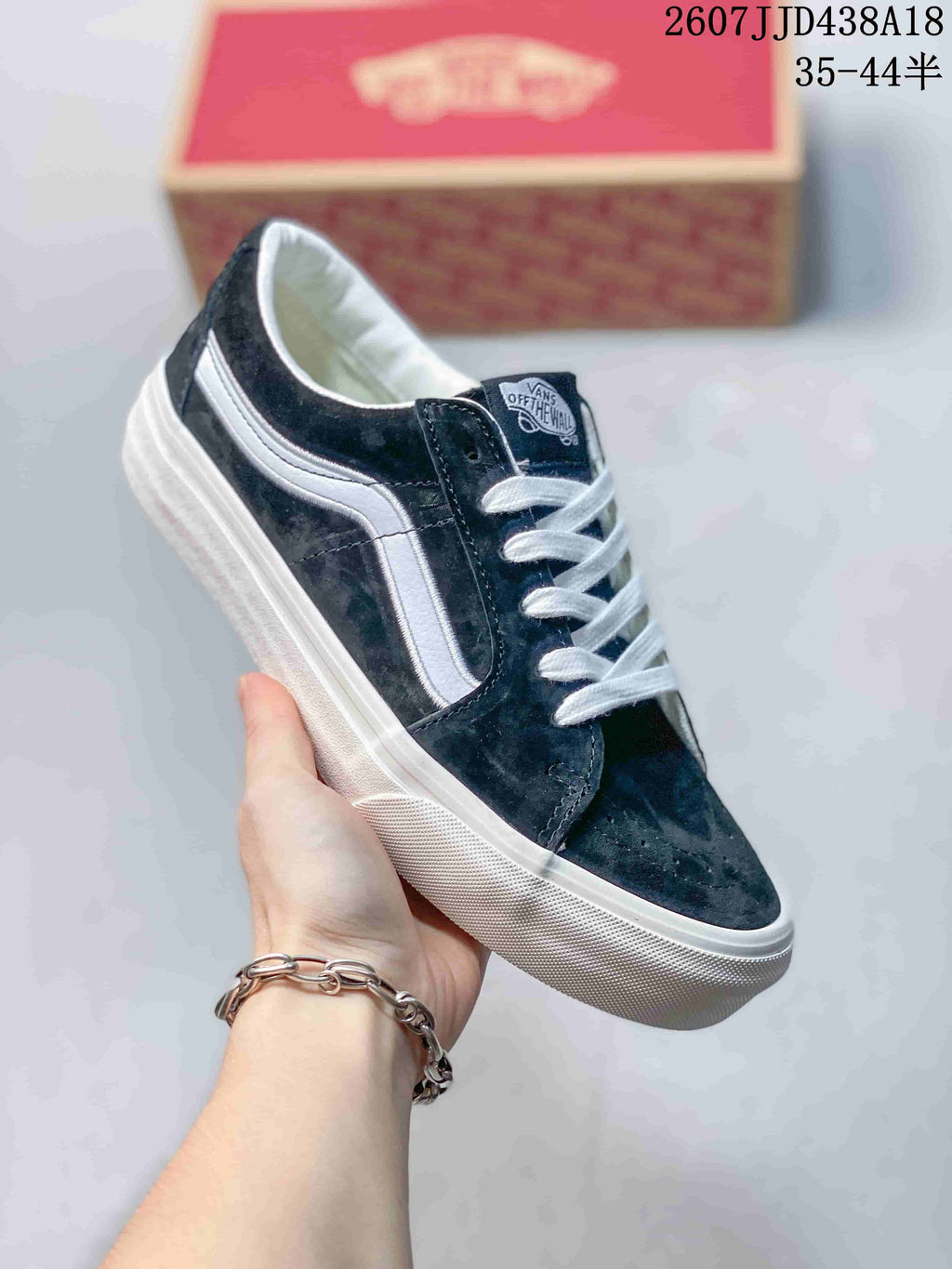 Vans SK8-Low Black Low-Top Sneakers 2607JJD438A18