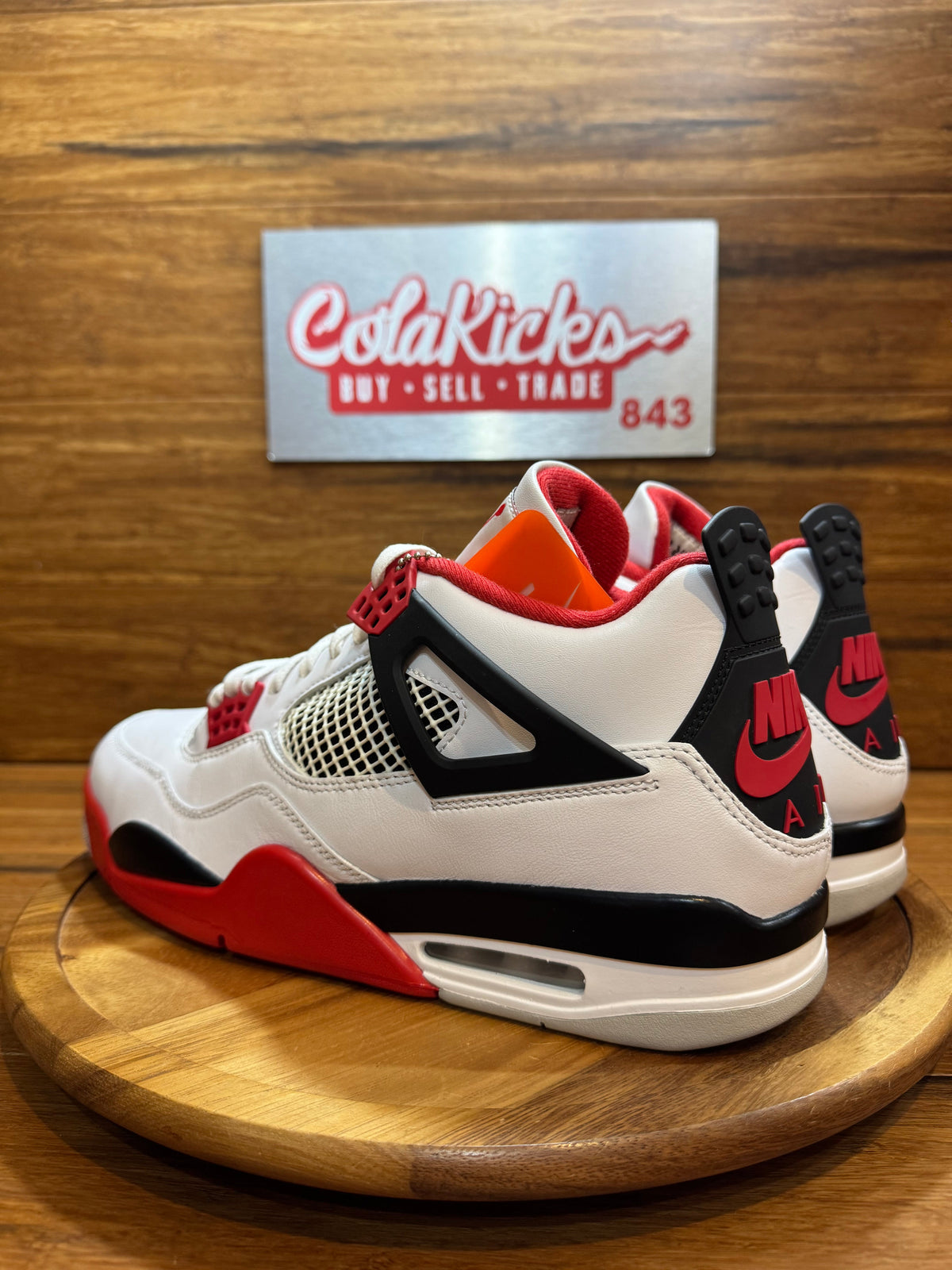 Jordan 4 Retro Fire Red (2020)