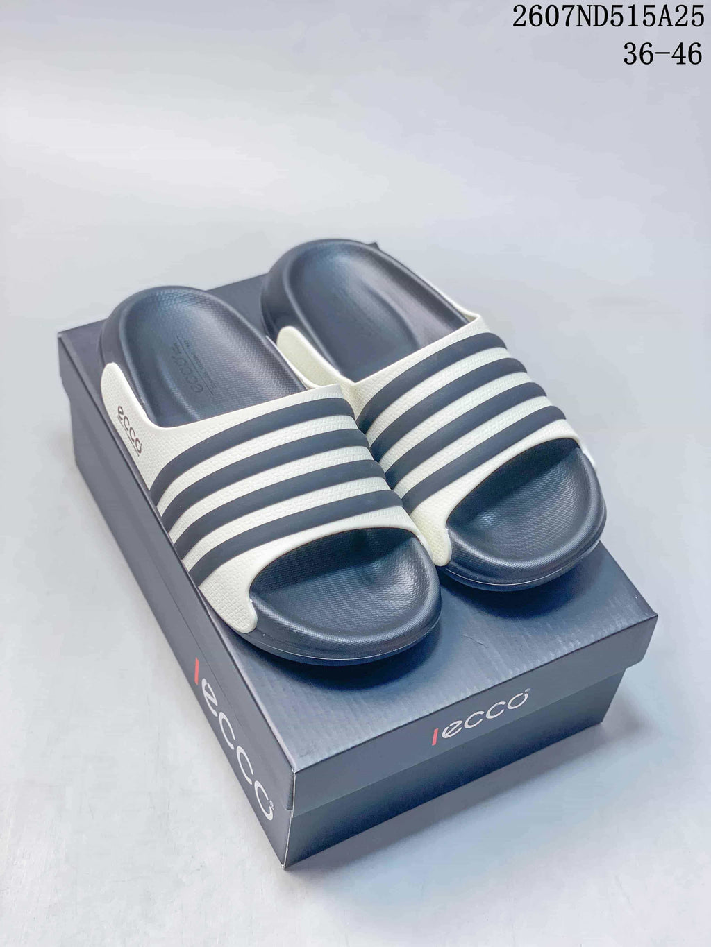 ECCO Men’s Slide Sandals Navy and White 2607ND515A25