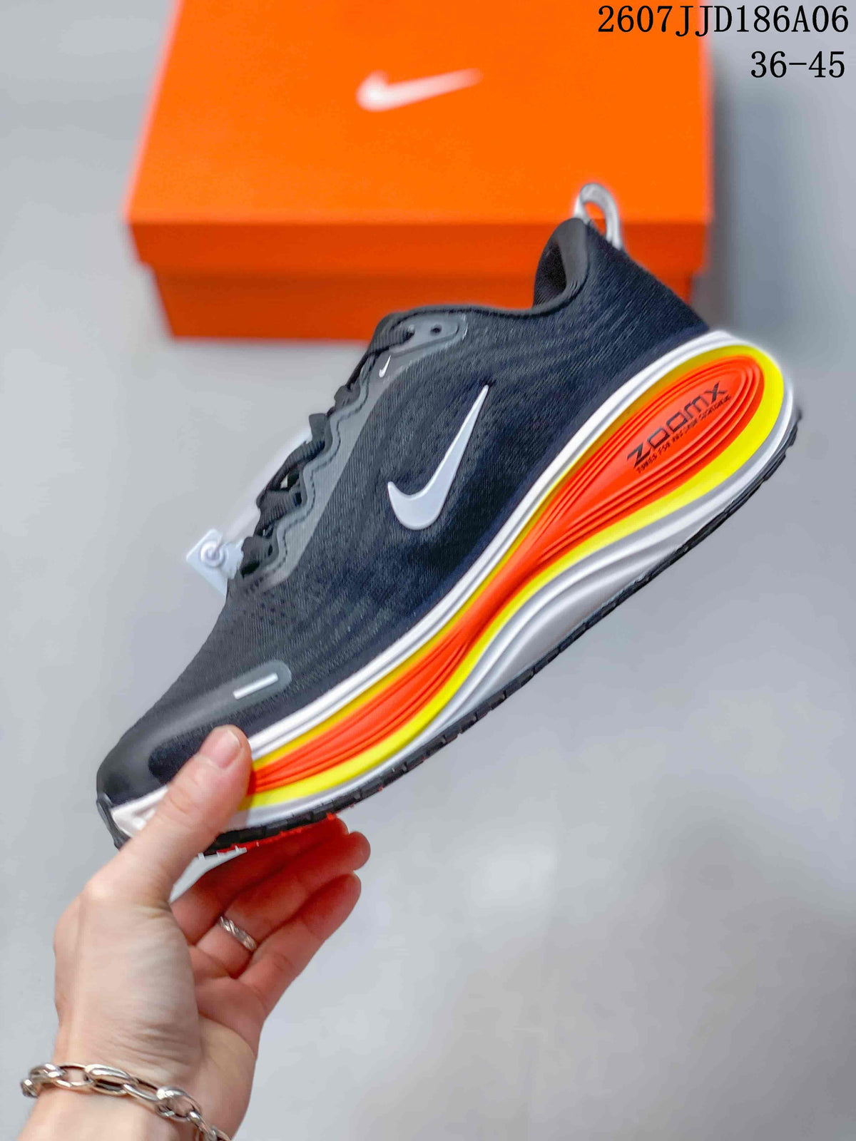 Nike Vomero 18 GTX Running Shoes Black and Orange