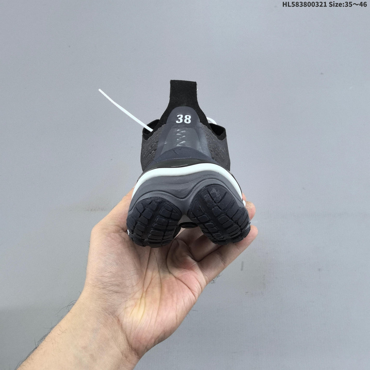 Balenciaga Anatomic Runner Gray Five-Toe Sneakers HL583800321