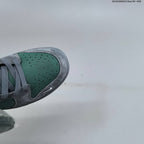 Nike Dunk SB Low Supreme Green Grey Sneakers