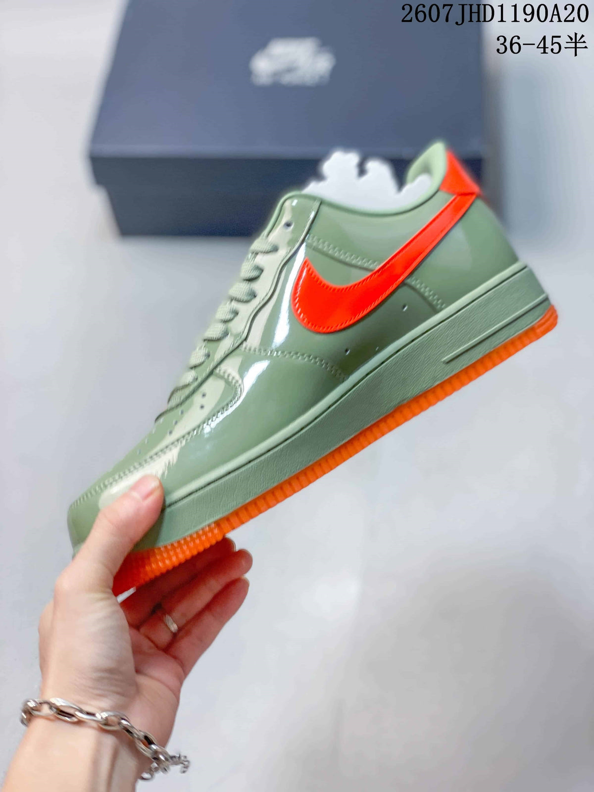 Nike Air Force 1 '07 Low Green Orange Sneakers