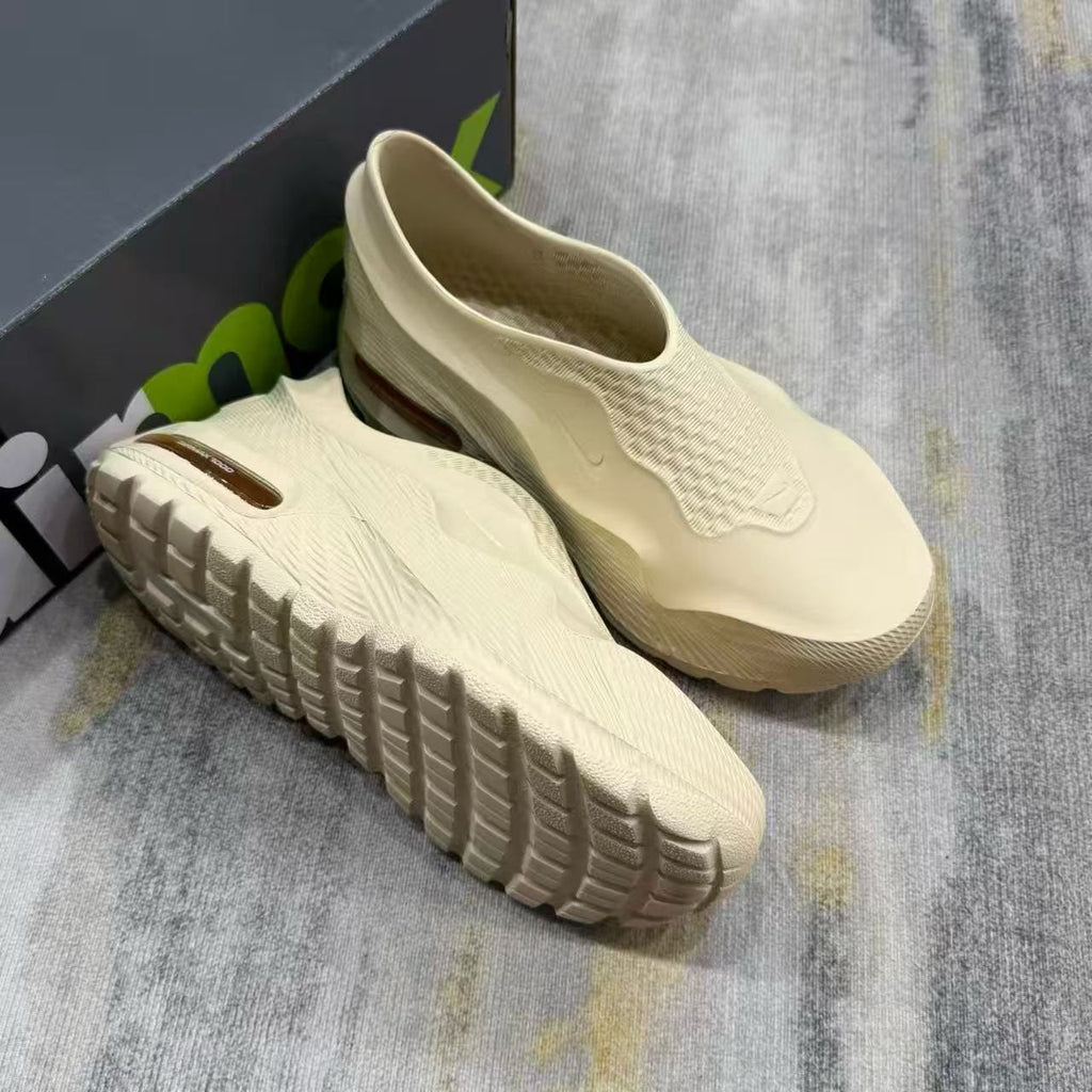 Sculpted Closed-Toe Slide Sandals
