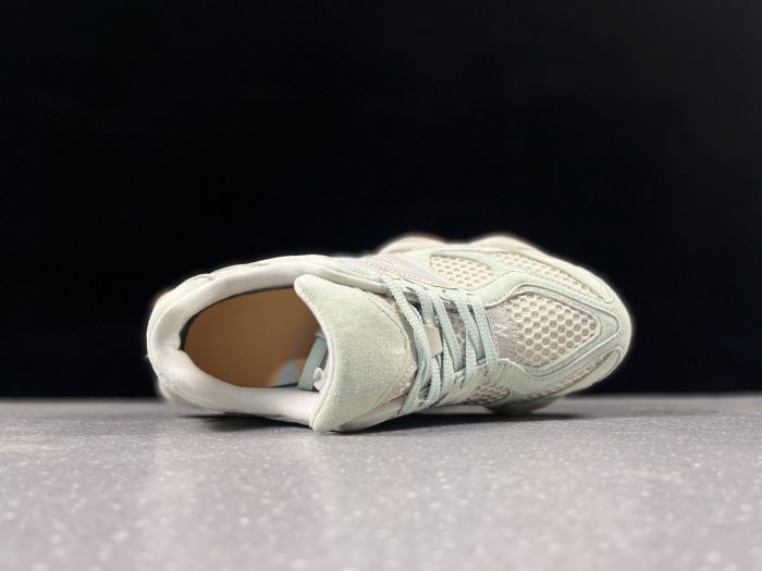 New Balance 9060 U9060WA1 Sneakers in Pale Green