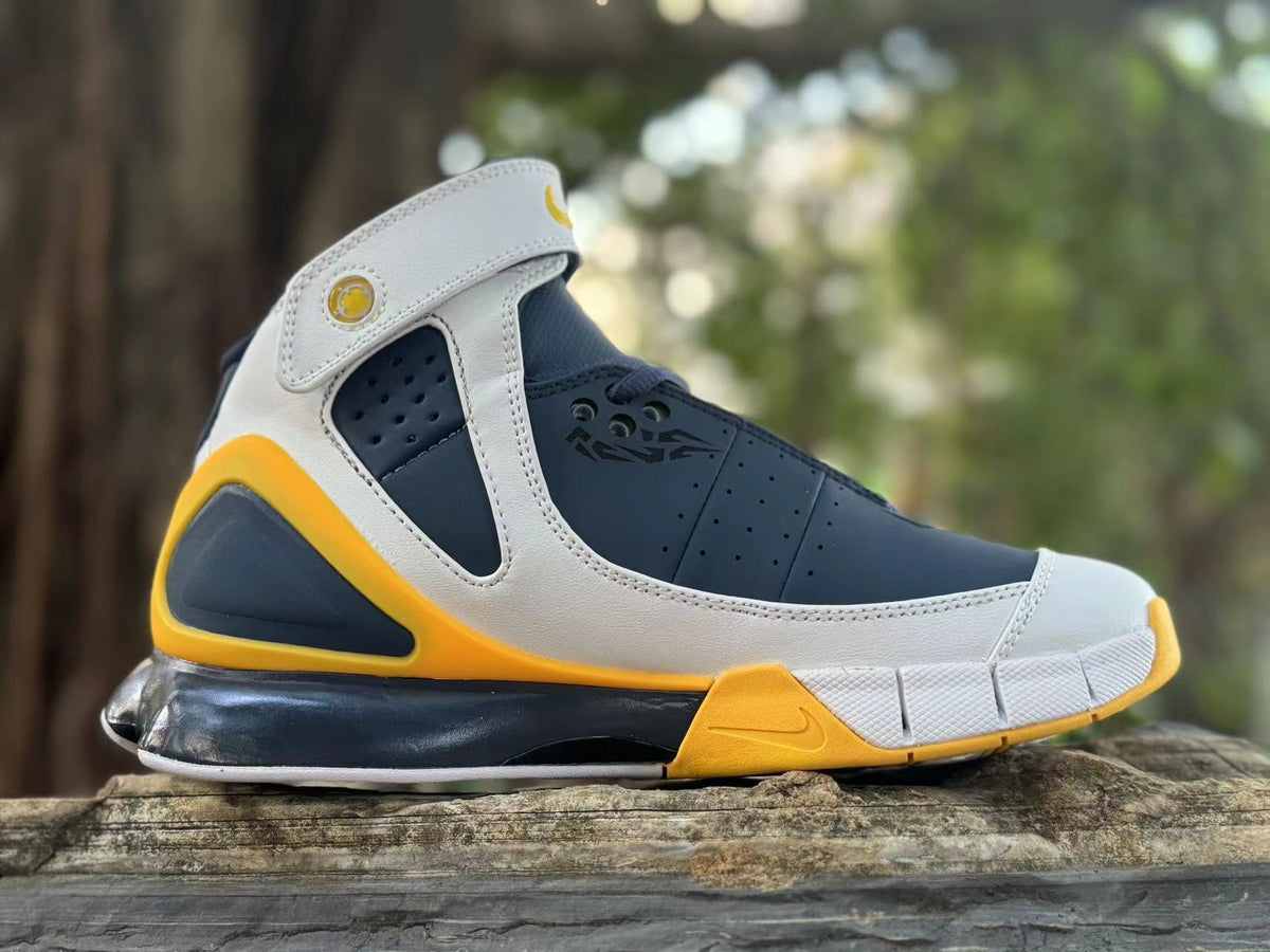 Nike Kobe 2K5 High-Top Basketball Shoes Lakers Blue and Yellow