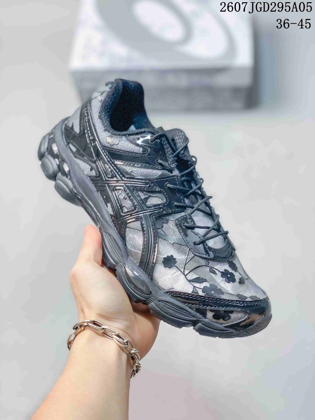 ASICS Gel-Cumulus 16 Floral Sneakers 2607TGD295A05