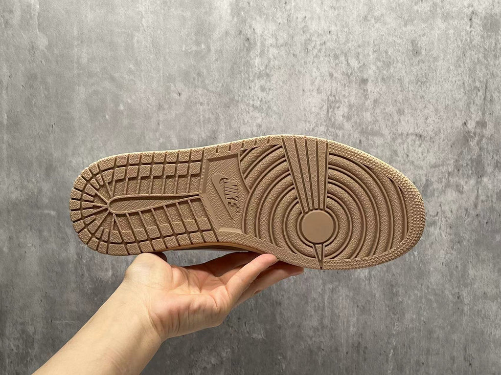 Jordan 1 Low Travis Scott Mocha Pink Sneakers