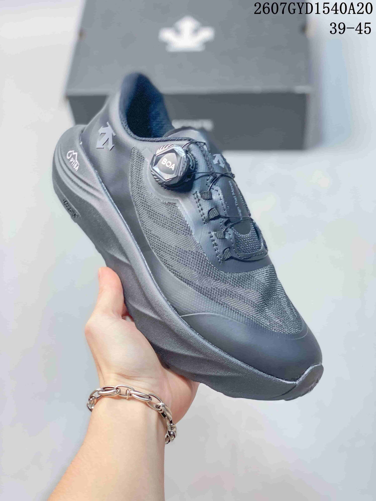 Descente Dualis MTN Ridge Wire Sneakers Black 2607GYD1540A20