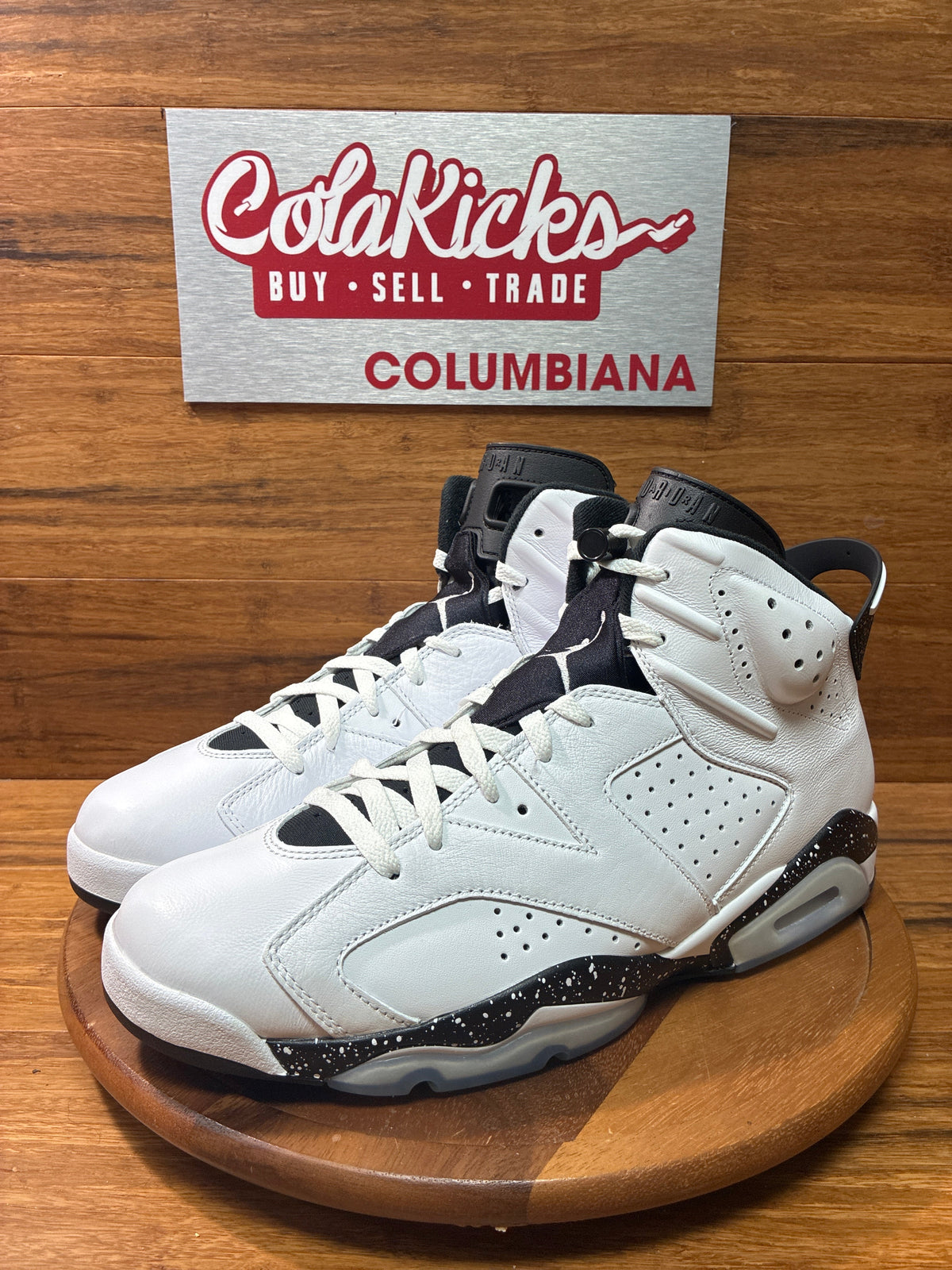 Jordan 6 Retro Reverse Oreo (VNDS)