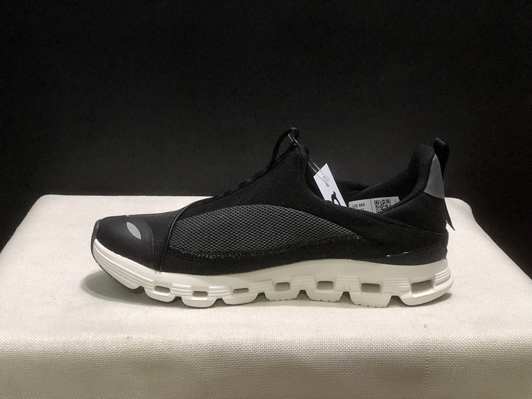 On Cloud X 4 Coast Black and White Sneakers