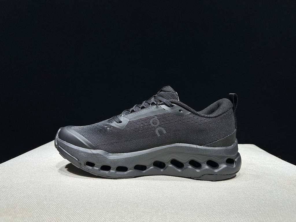 On Cloudsurfer Trail 2 Black Trail Sneakers